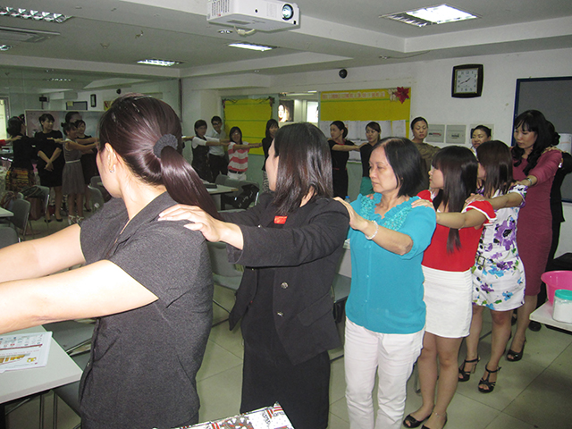 Đội ngũ BM chuyên nghiệp - 1 year (LG-Vina 09-10-2013)